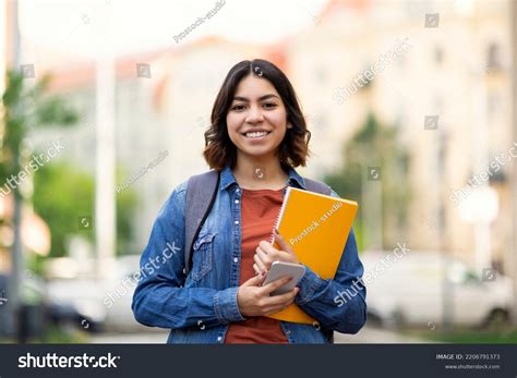 Studiante .